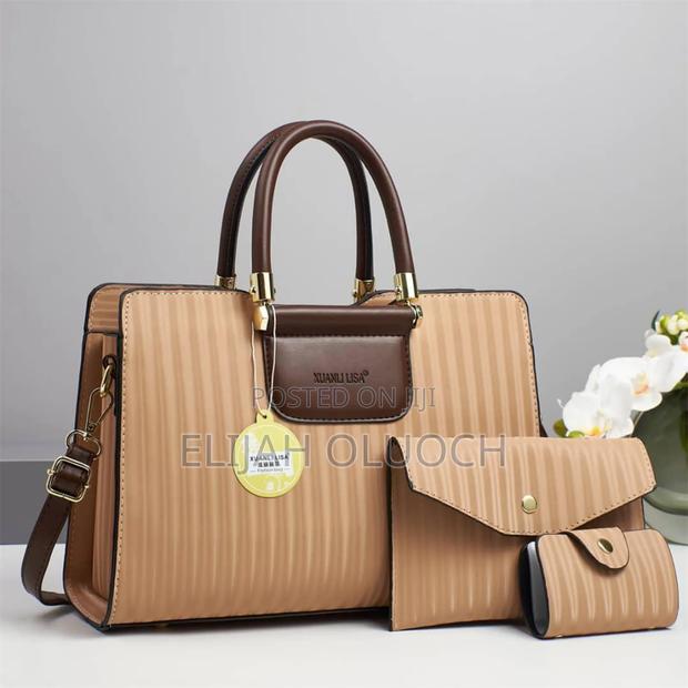 Medium Size Ladies Bag - main view