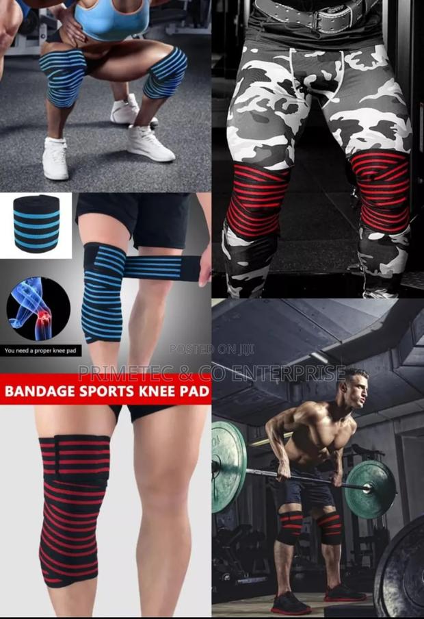 Knee Wraps a Pair. Knee Protection for Bodybuilding