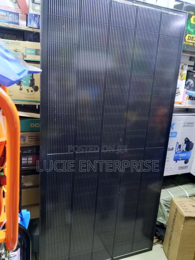 All Weather Solar Panel 580watts/ Solarmax Solar Panel - main view