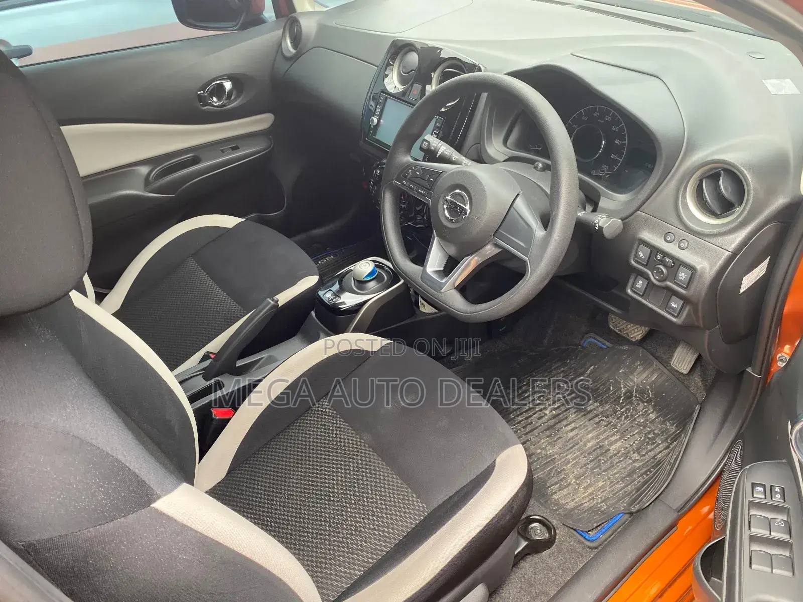 Nissan Note 2018 Orange