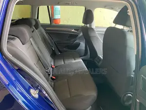 Volkswagen Golf 2018 Blue