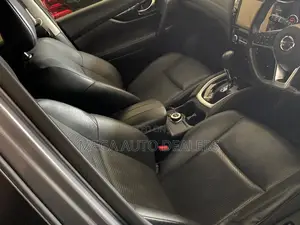 Nissan X-Trail 2018 Gray
