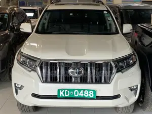Toyota Land Cruiser Prado 2018 White
