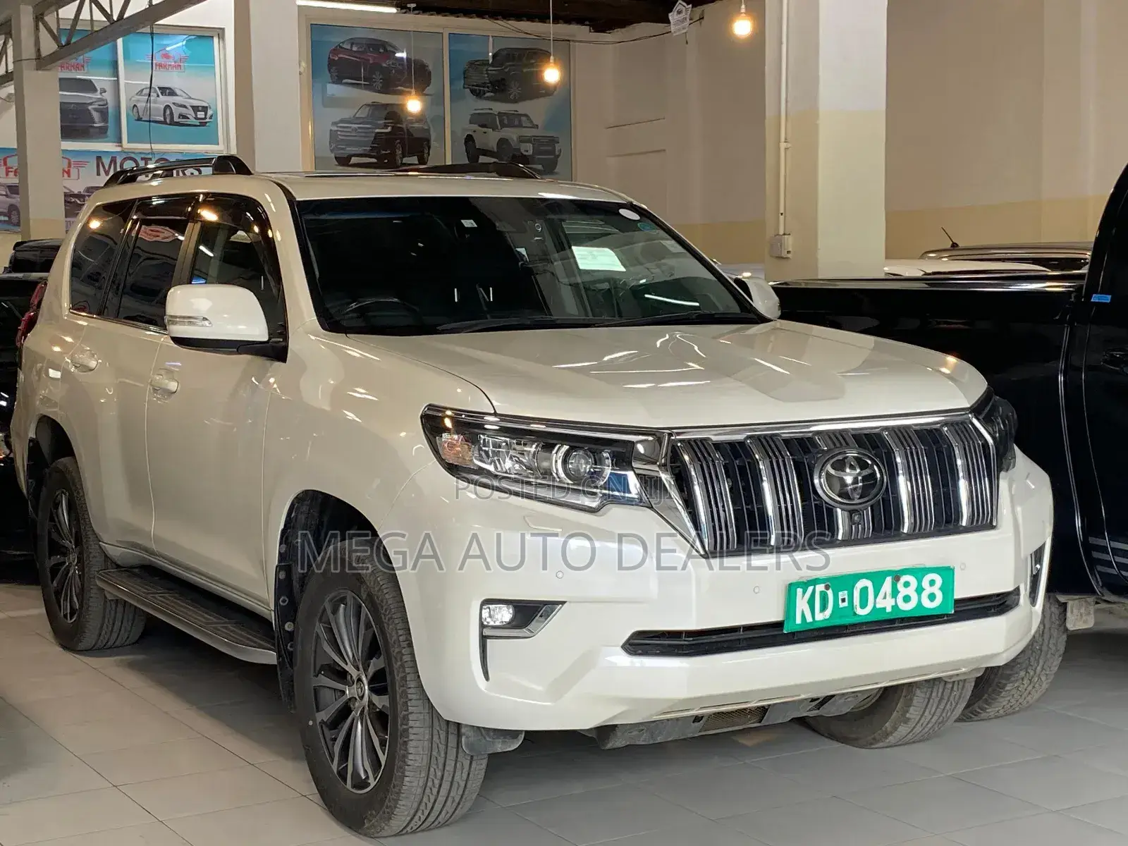 Toyota Land Cruiser Prado 2018 White