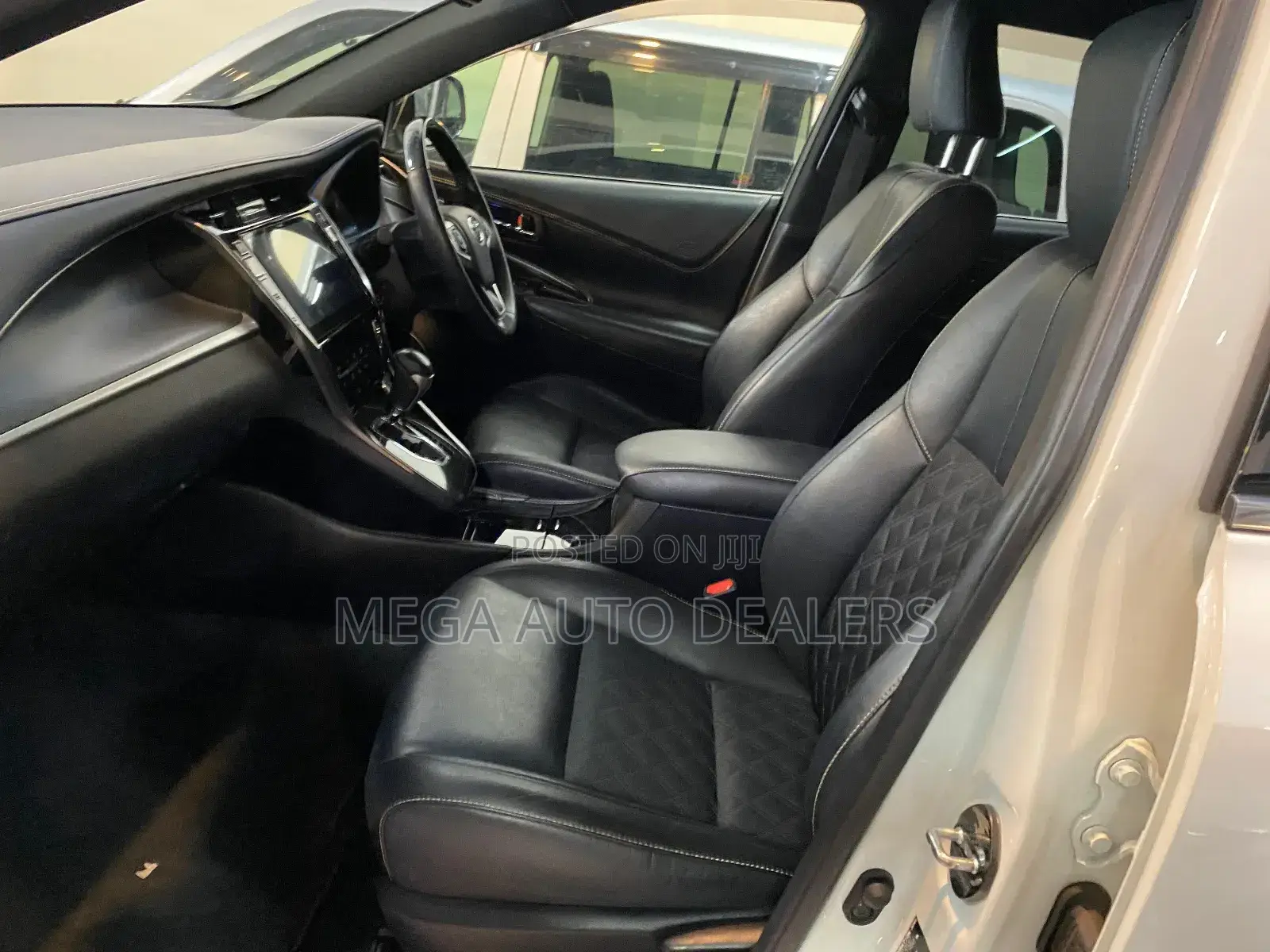 Toyota Harrier 2018 White