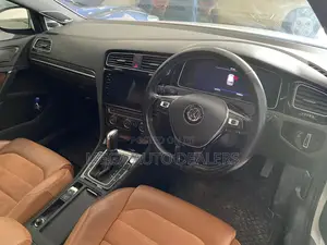 Volkswagen Golf 2018 White