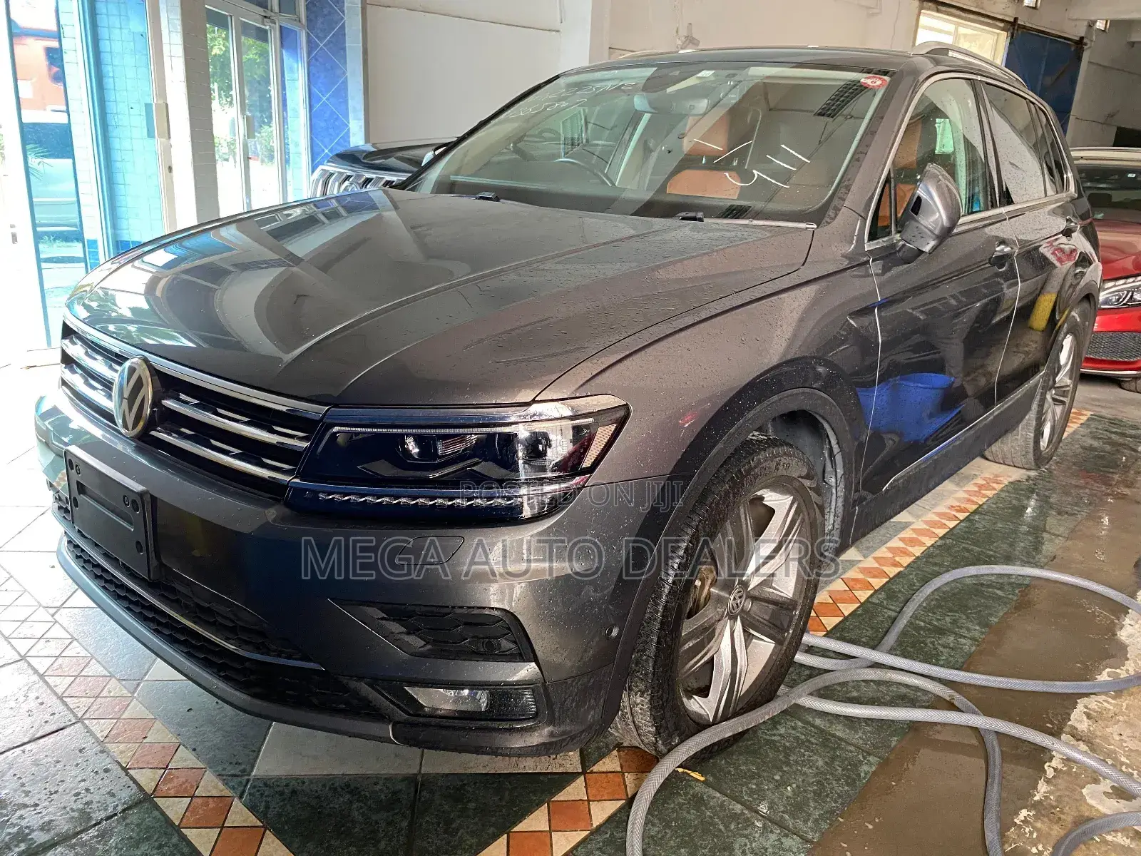 Volkswagen Tiguan 2018 Gray
