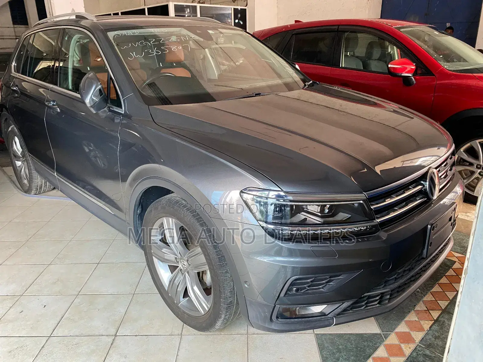 Volkswagen Tiguan 2018 Gray