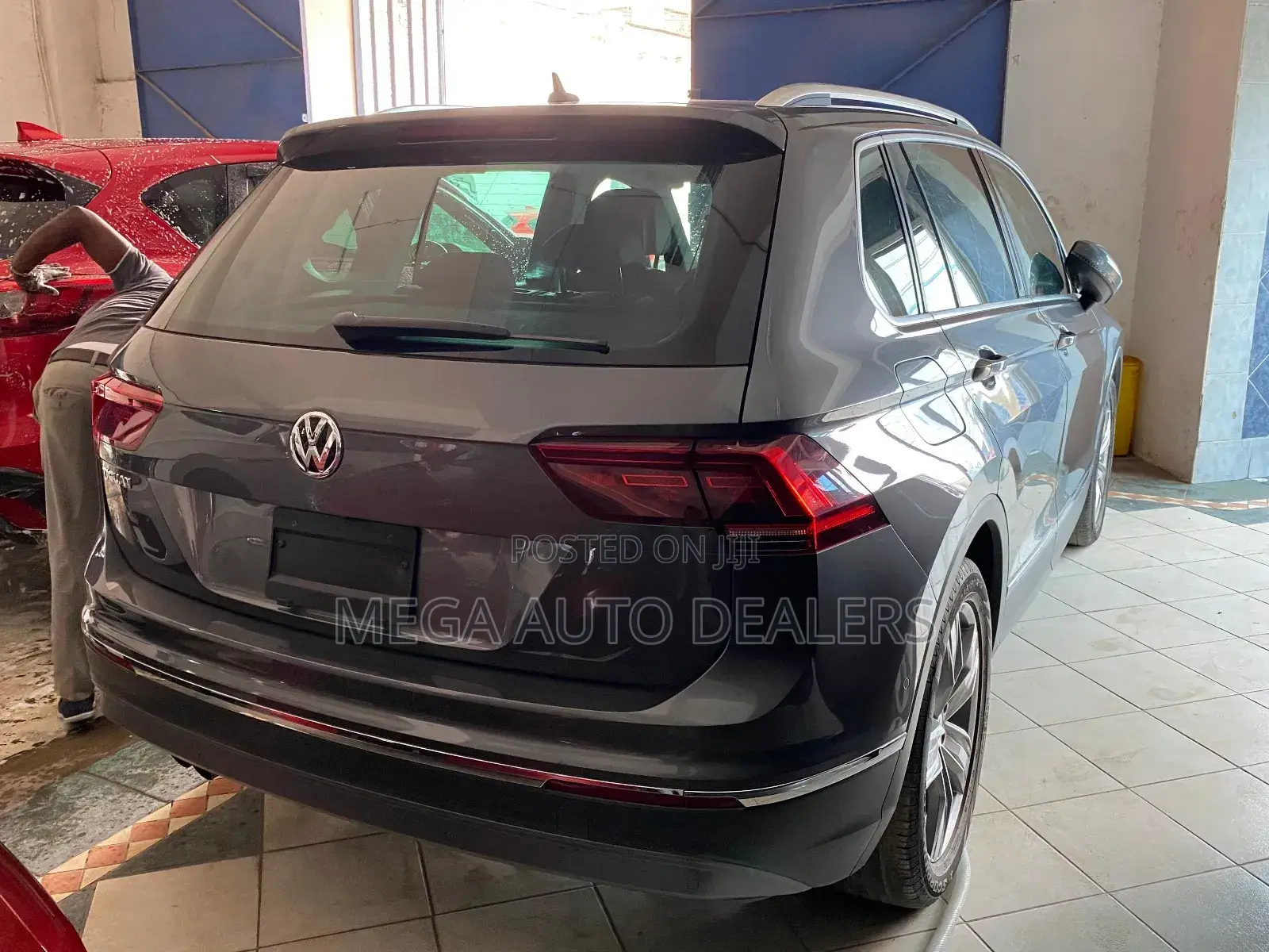 Volkswagen Tiguan 2018 Gray