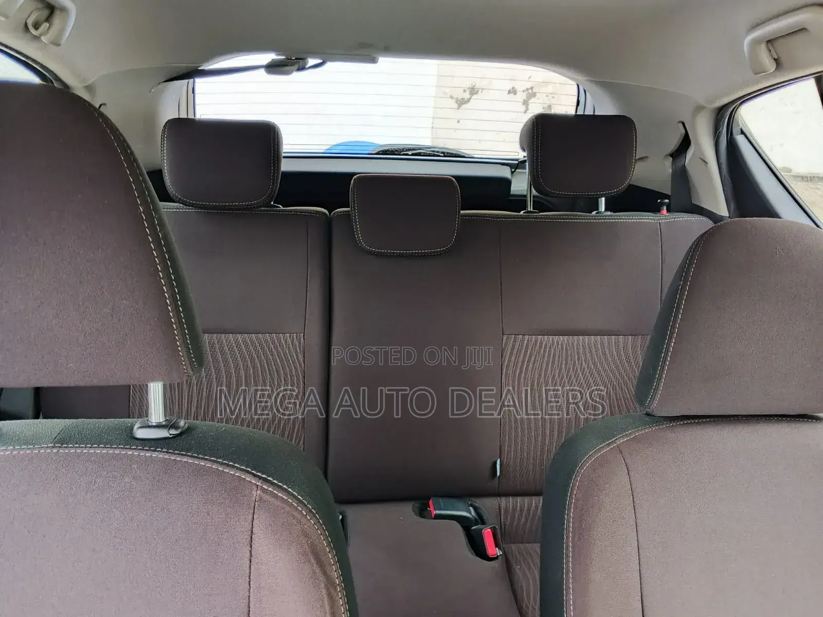 Toyota Aqua 2018 Silver