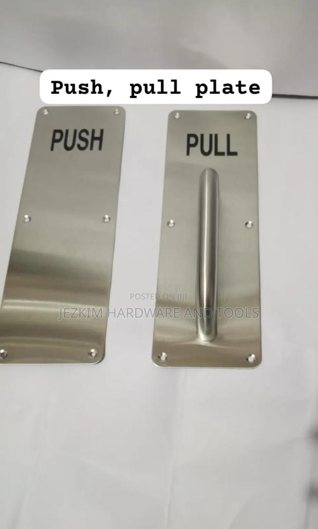 Push and Pull Plate - main view
