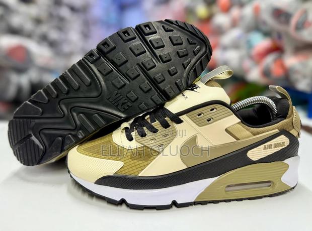Nike Airmax 90 Drift 38-45 at 2600