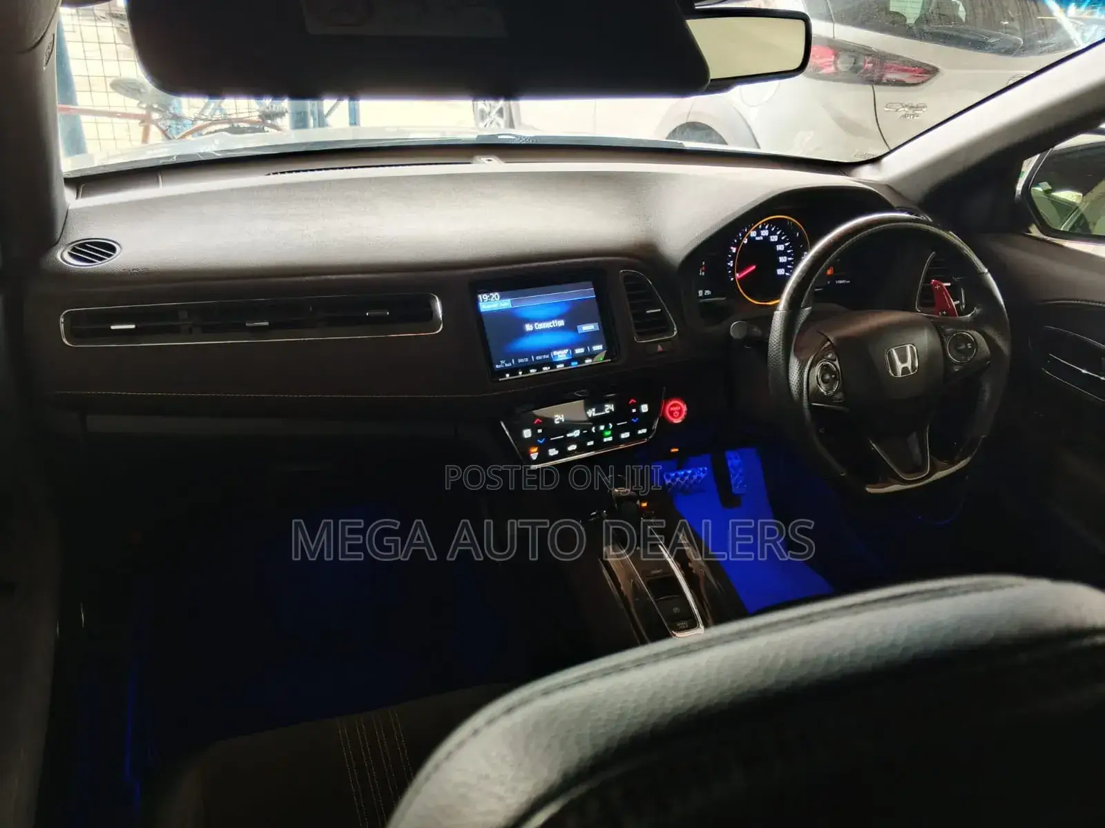 Honda Vezel 2018 White