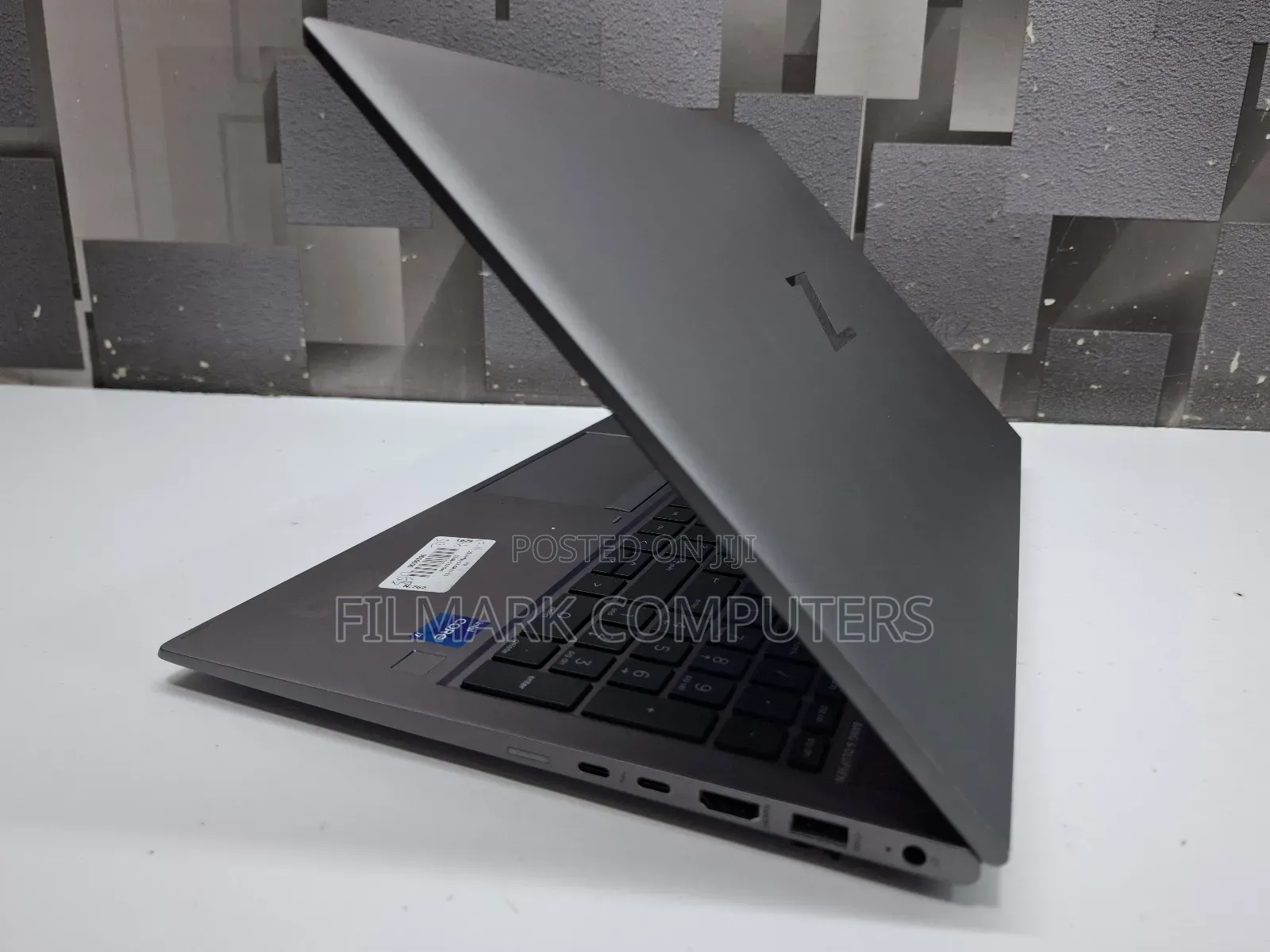 Laptop HP ZBook Firefly G8 32GB Intel Core i7 SSD 1T