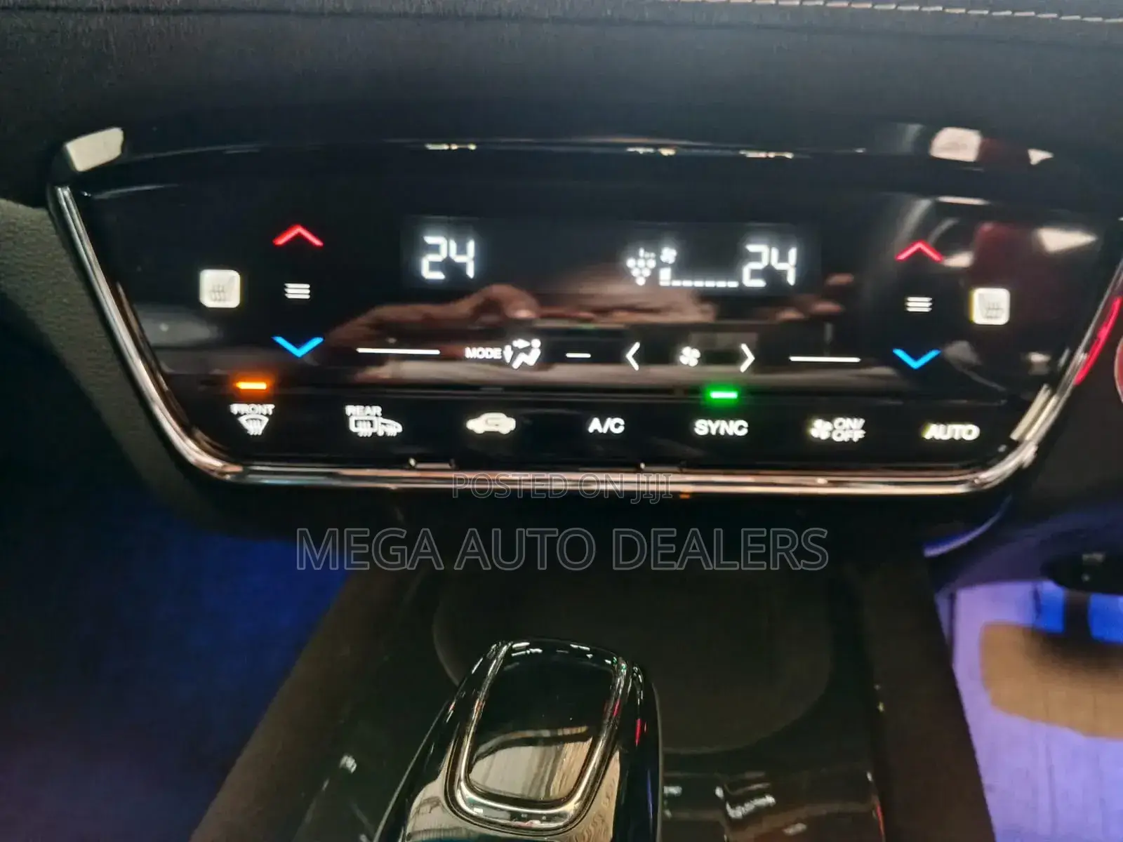 Honda Vezel 2018 White