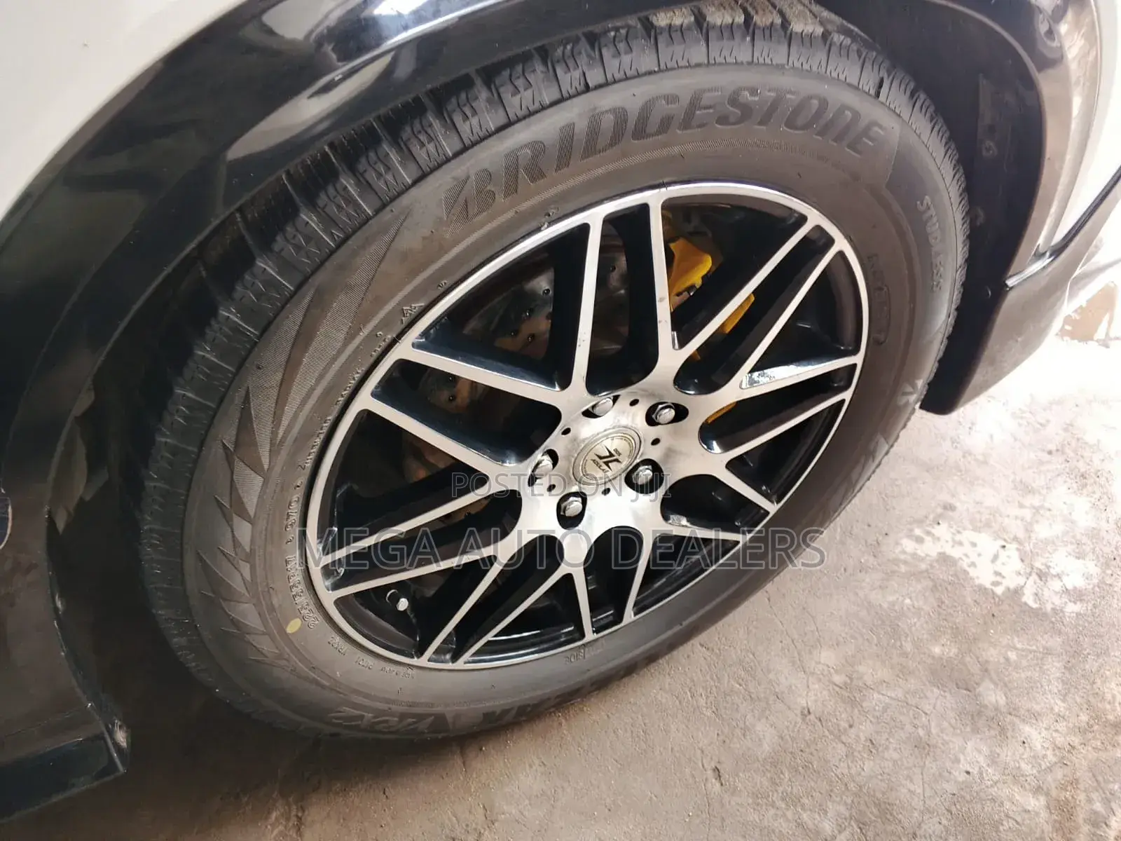 Honda Vezel 2018 White