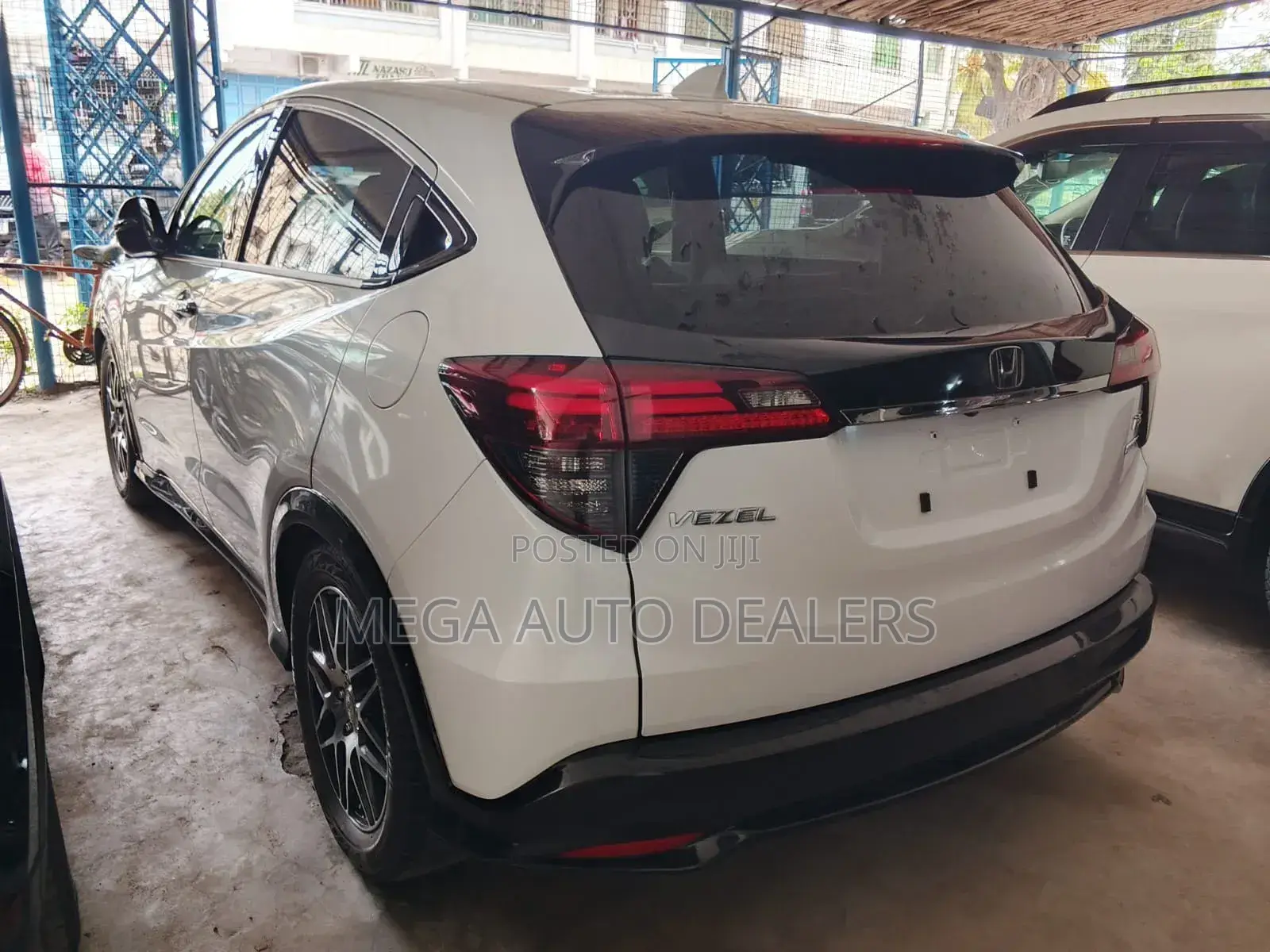 Honda Vezel 2018 White