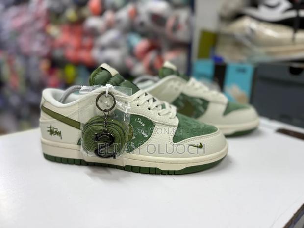Nike Dunk Low Stussy  38-45 - thumbnail 2