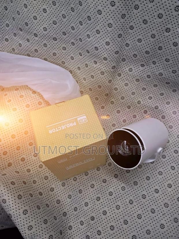 Mini Smart Android Projector – Home Cinema on the Go - thumbnail 3