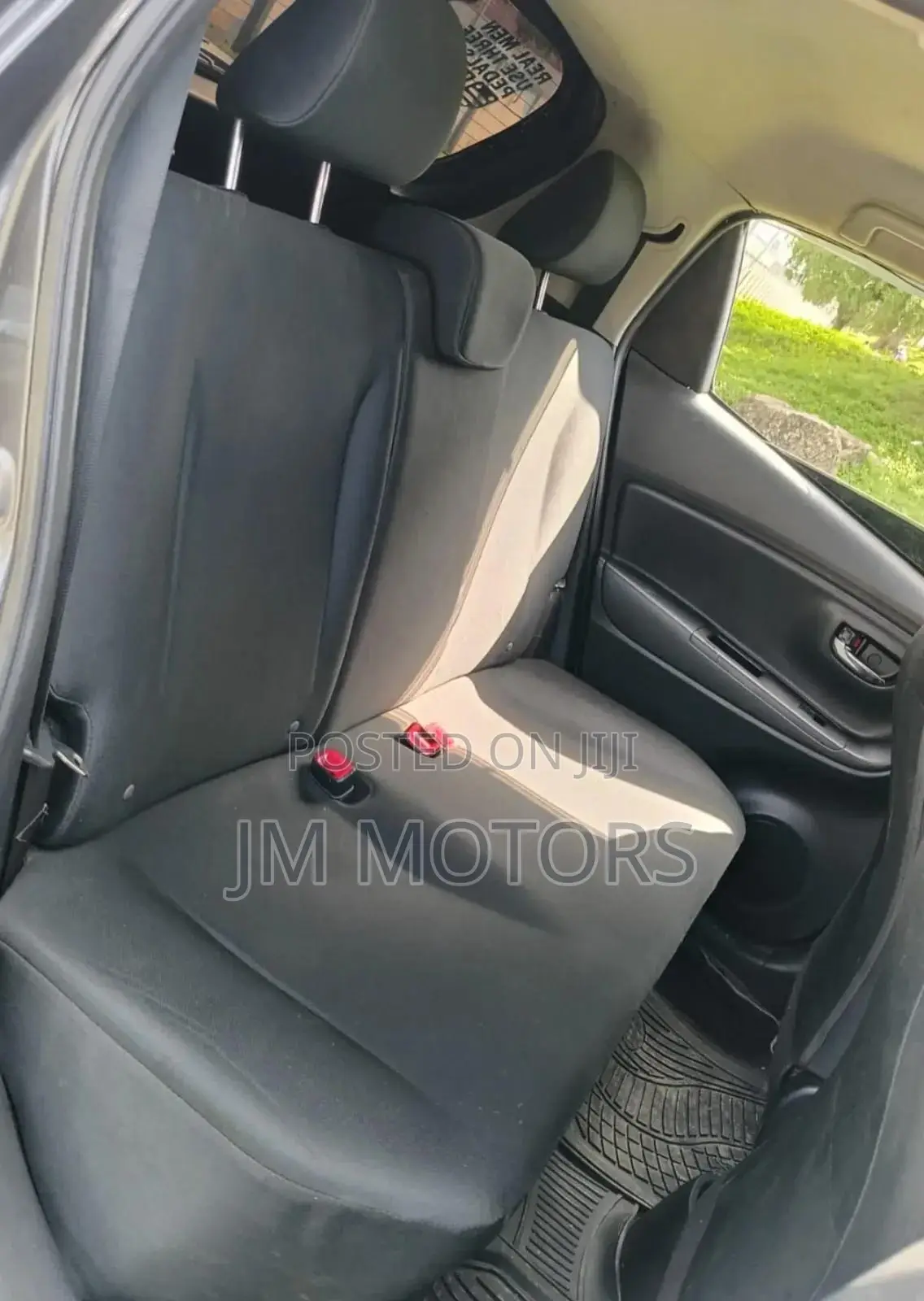 Toyota Vitz 2015 Gray