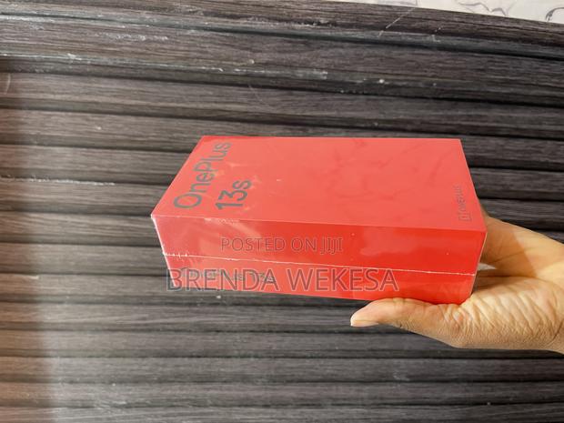 New OnePlus 13s 256 GB Black - main view