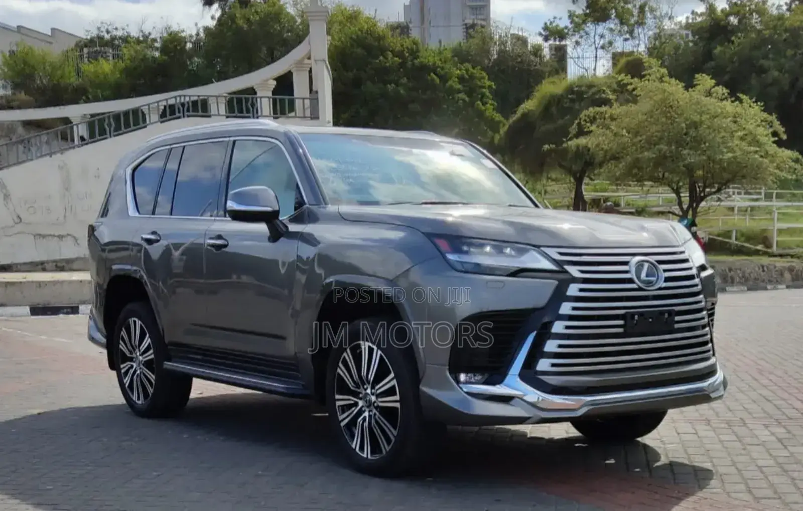 Lexus LX 2023 Green