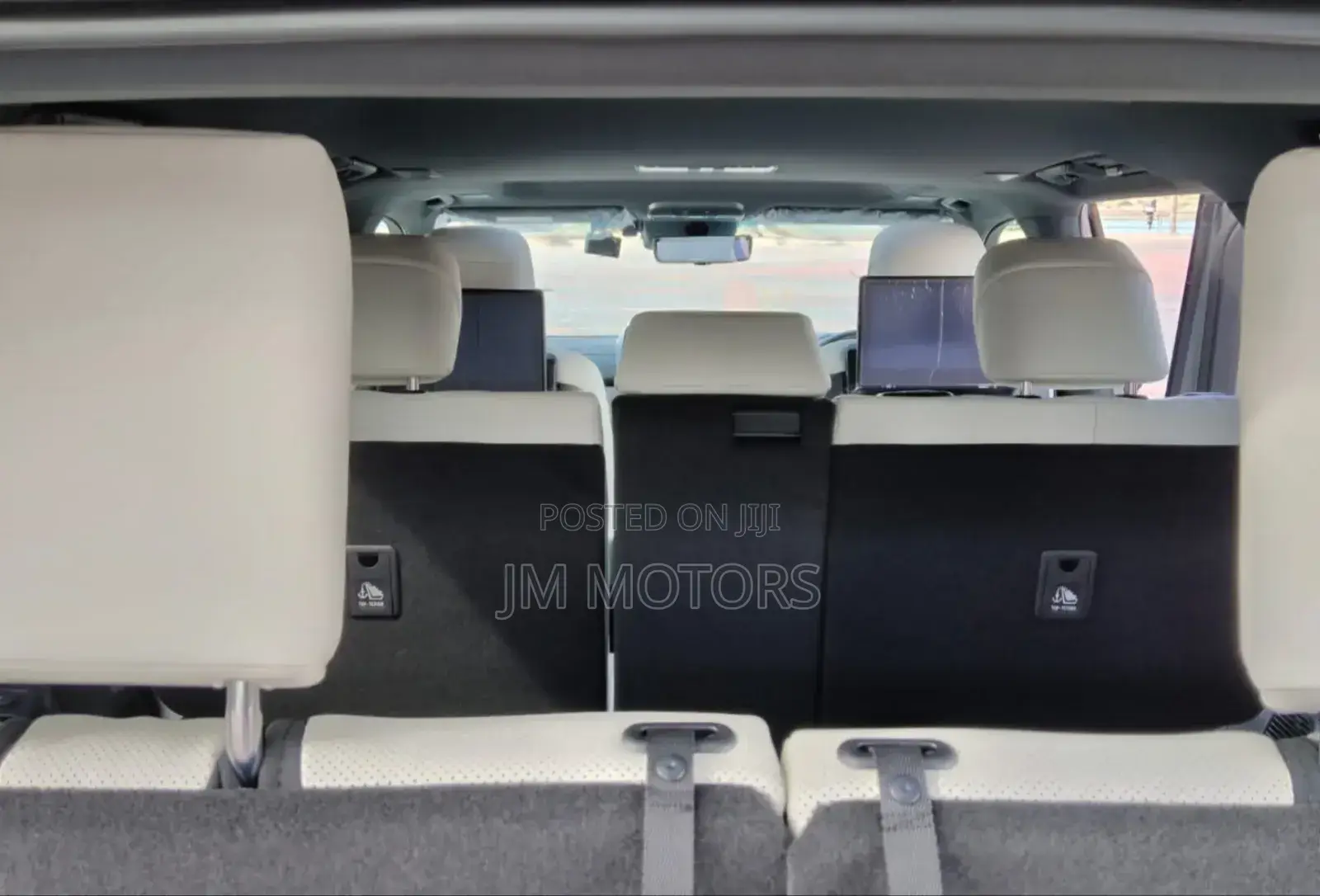 Lexus LX 2023 Green