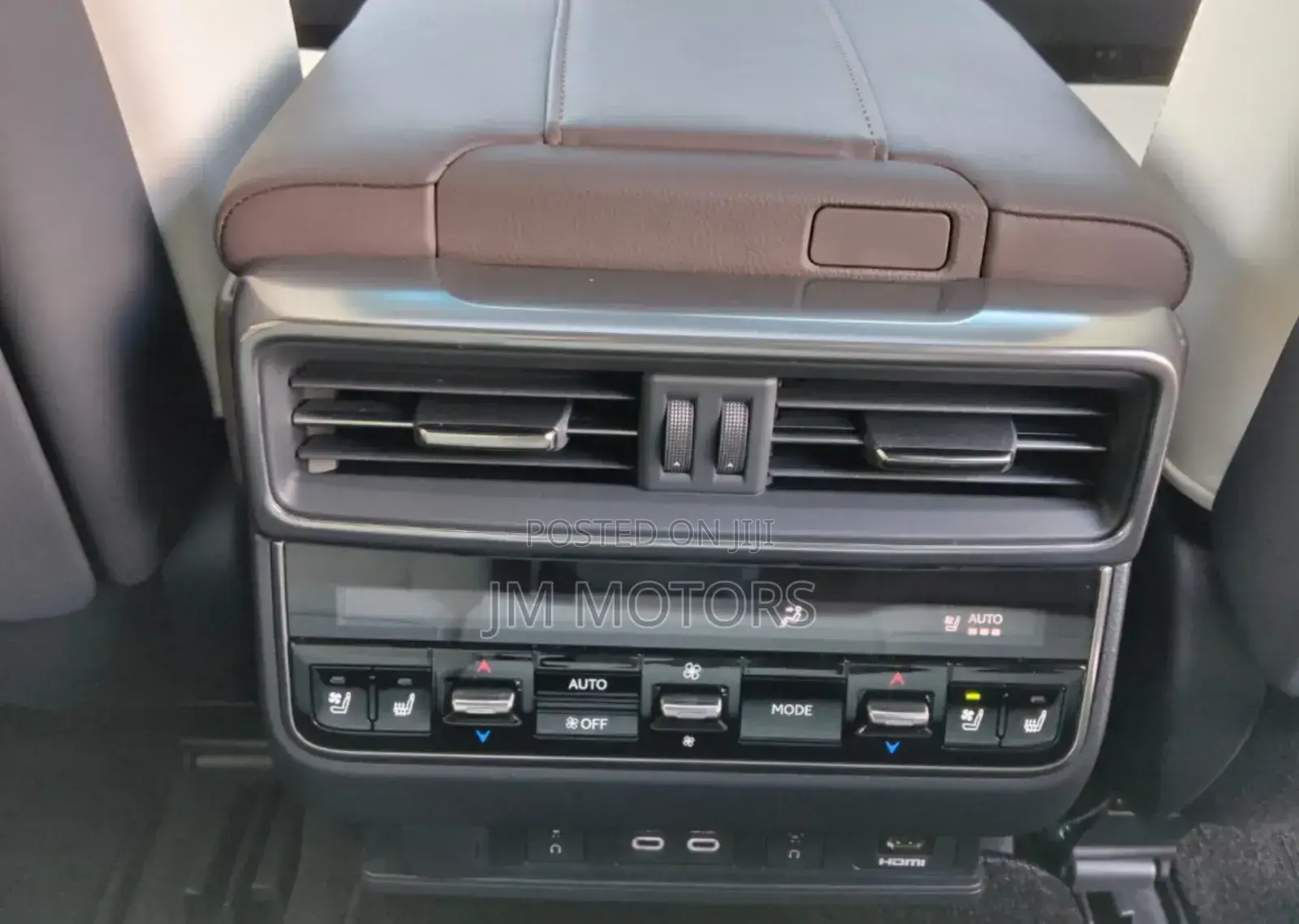 Lexus LX 2023 Green