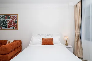Airbnb Studio Apartment in Ruaka