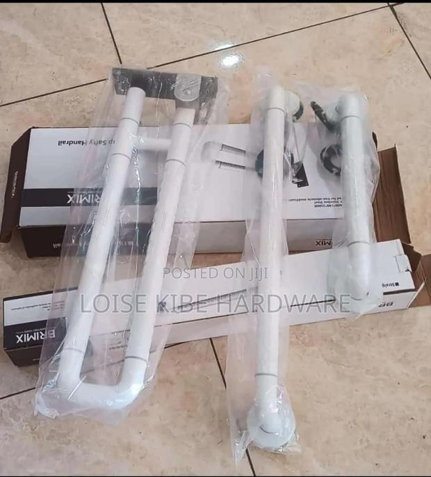Disabled Arm Seat for Toilet Available