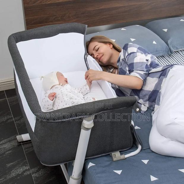 Bedside Co Sleeper Bassinet - main view