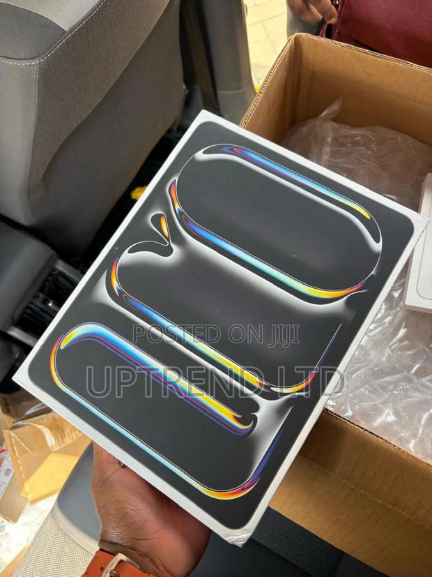 New Apple iPad Pro 12.9 (2022) 128 GB Black - main view