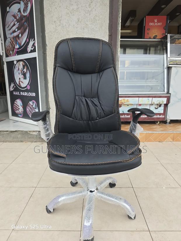 Leather Office Chair Leather Office Chair - thumbnail 3