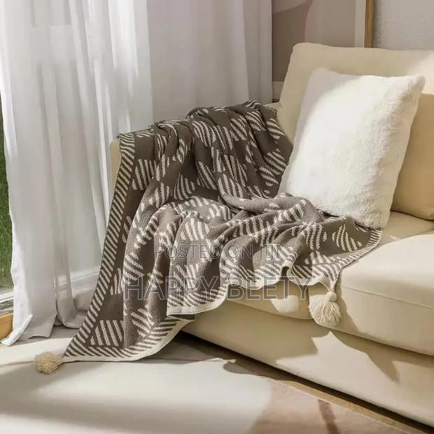 *Nordic Bohemian Knitted Throw Blankets With Tassels* - thumbnail 6