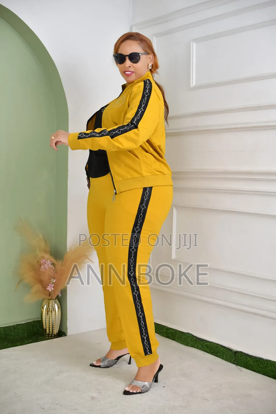 Semi Turkey 3pctracksuits!!
High-Quality
