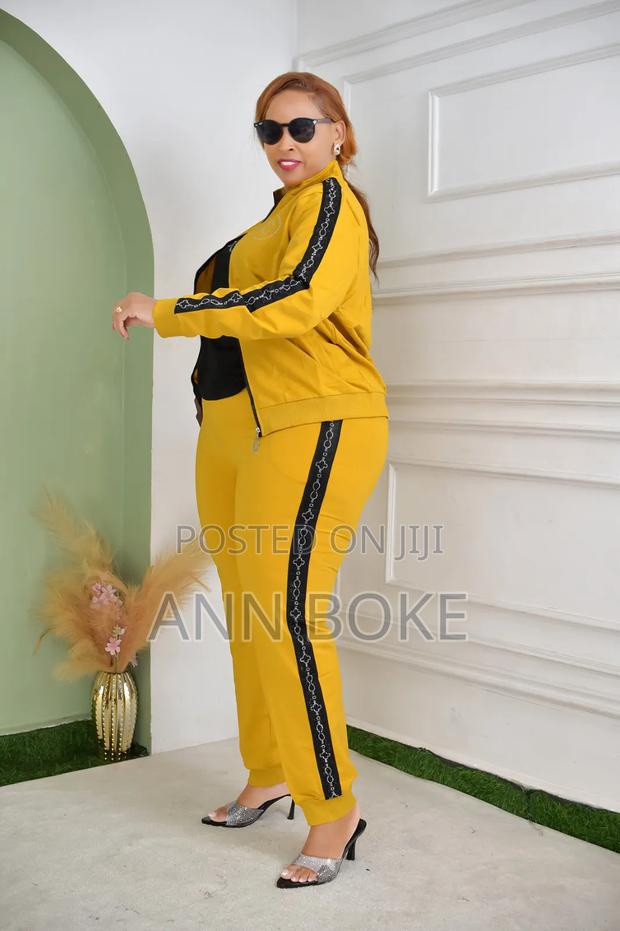 Semi Turkey 3pctracksuits!!
High-Quality - main view