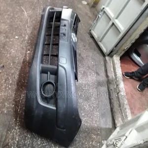 Nissan Wingroad Advan Front Bumper, Model 2008/12. Ex Japan