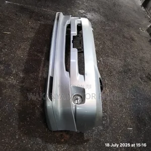 Toyota Noah 2002/2003 Front Bumper With Body Kit and Fogs
