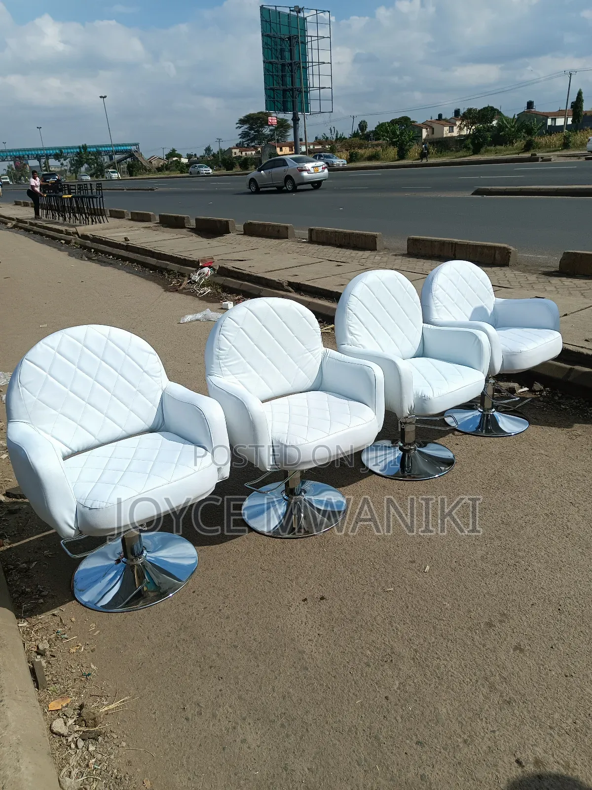White Salon Hydraulic Chairs, Adjustable 