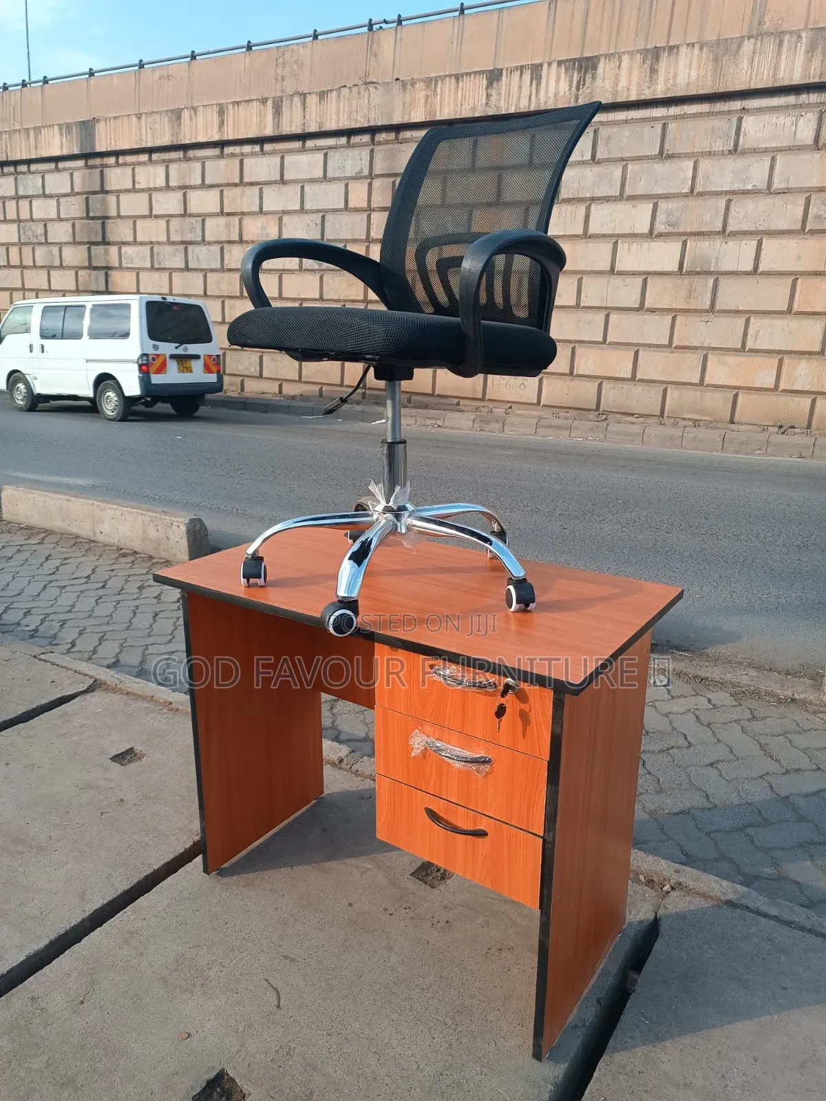 Swivel Adjustable Mesh Chair With Lockable Office Desk Vw2k
