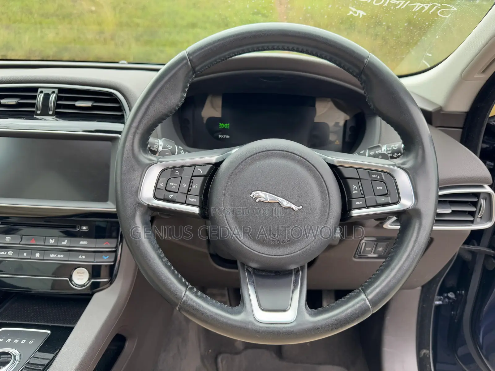 Jaguar F-Pace 2018 Blue