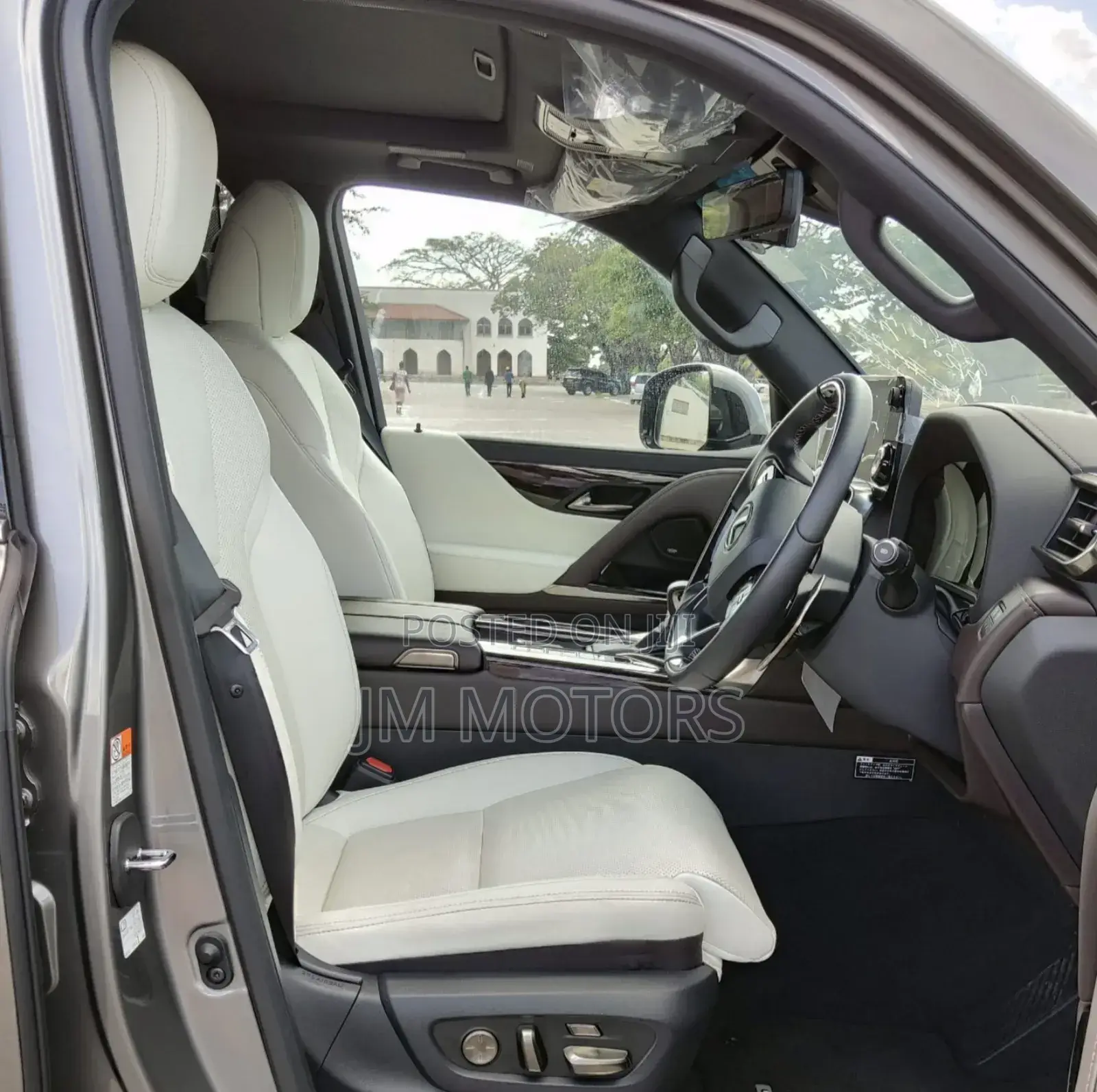 Lexus LX 2023 Green