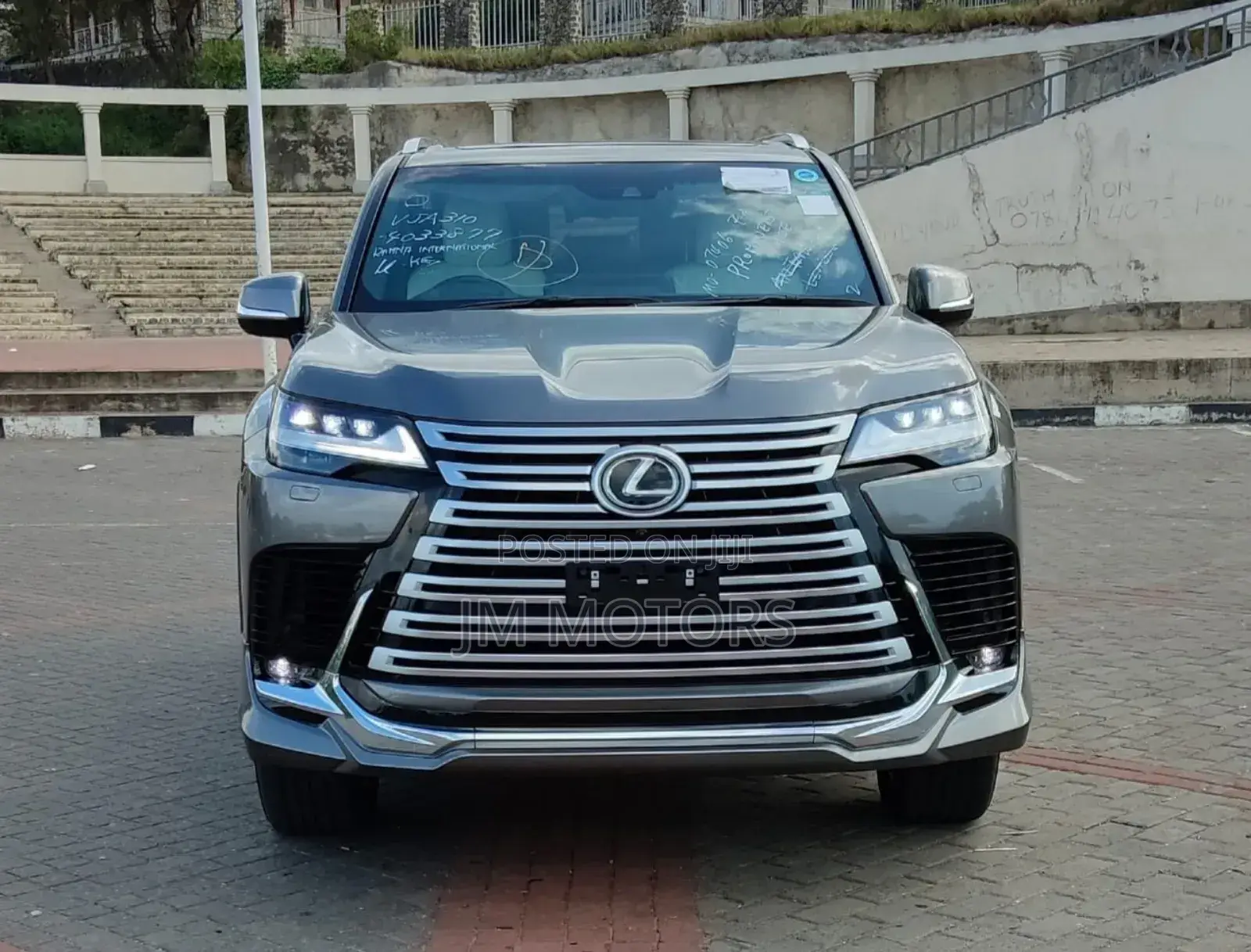 Lexus LX 2023 Green