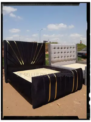 Black Gold 5*6 Chester Bed