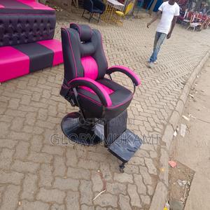 Pink Barber Kinyozi Chair - thumbnail 2