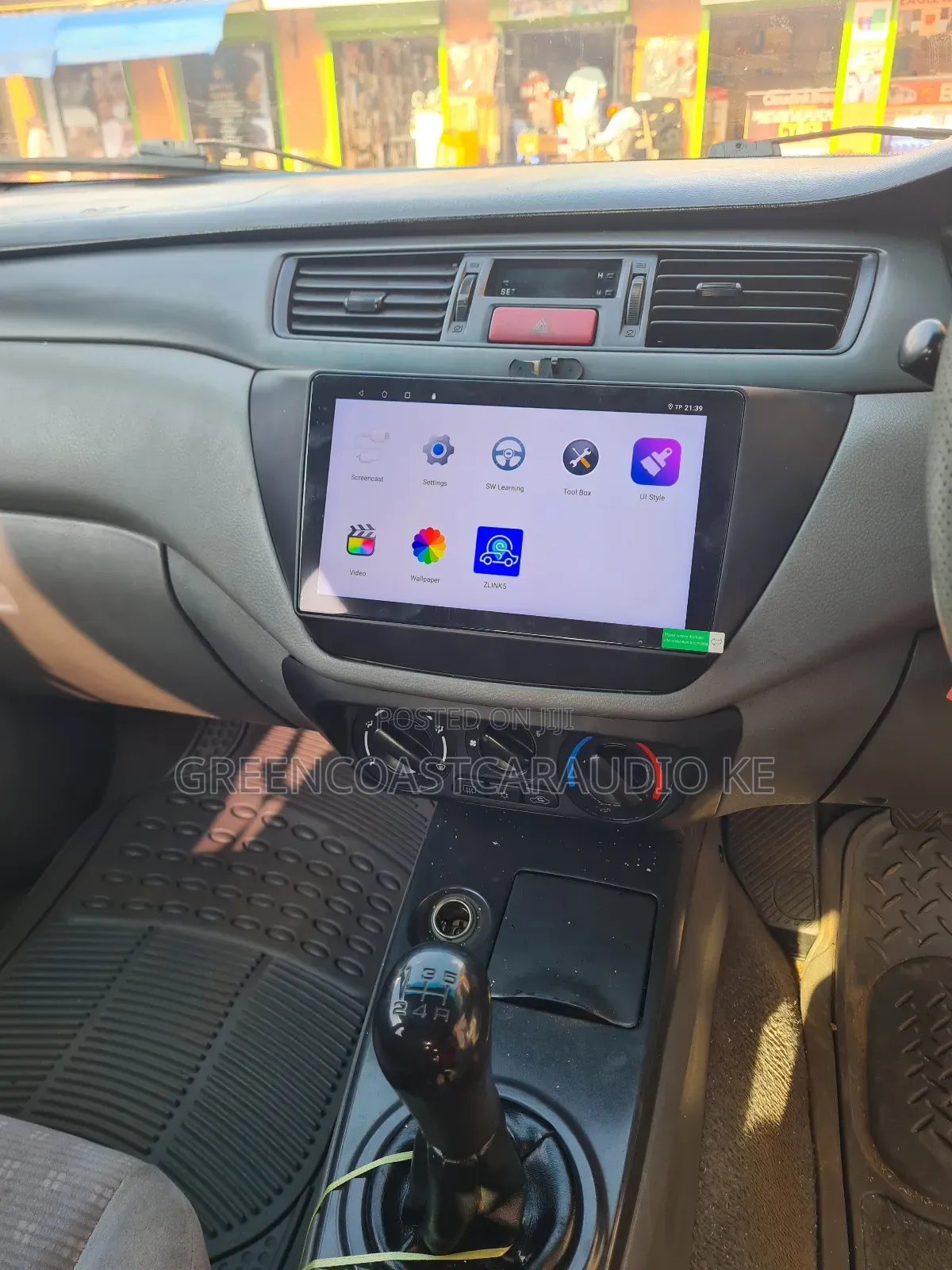 Mitsubishi Lancer 2000+Aftermarket Android Radio Available