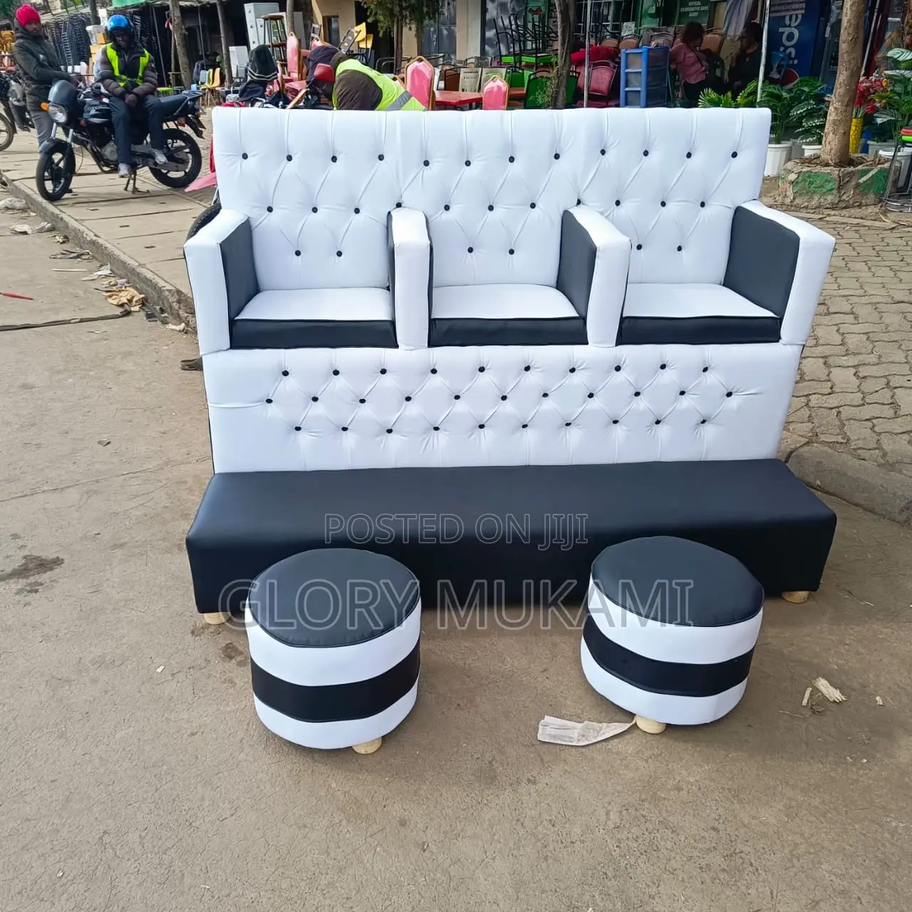 Black White Pedicure Set Sofa