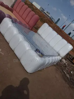 White Bubble Bed 5*6