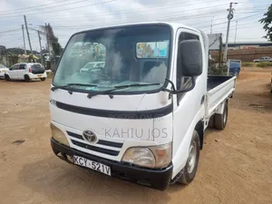 Toyota Dyna 2012 White