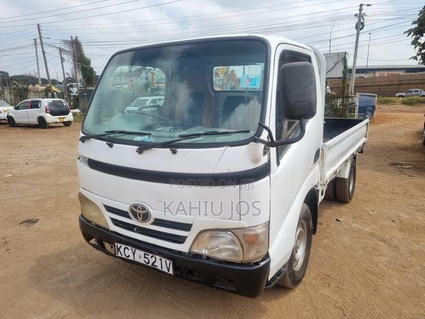 Toyota Dyna - thumbnail 3